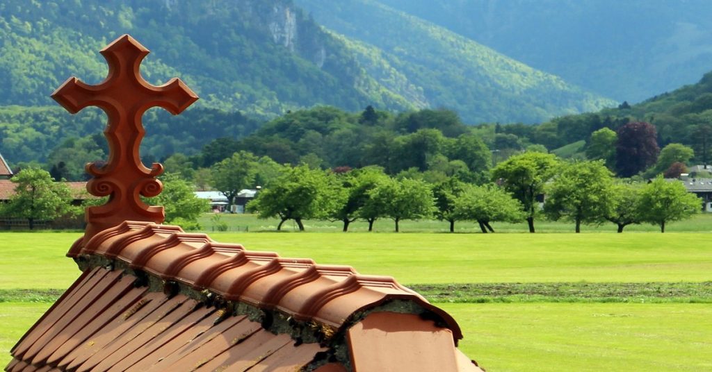 7 Benefits of Roof Ridge Ventilation