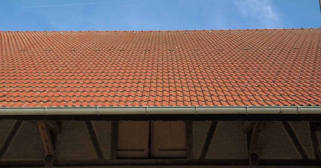 roof-gutter
